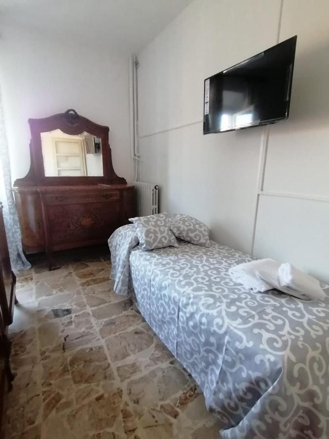 Hotel Fiore & Fiocchi Podenzano Buitenkant foto